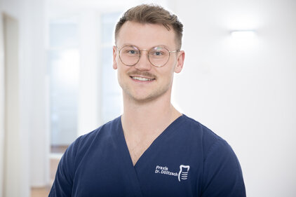 Moritz Dietz, Assistenzzahnarzt