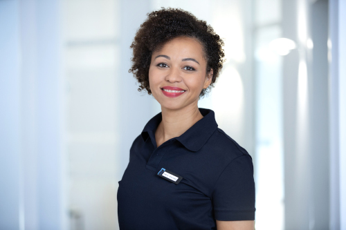 Fabiya Amachree-Blaak, Praxismanagerin